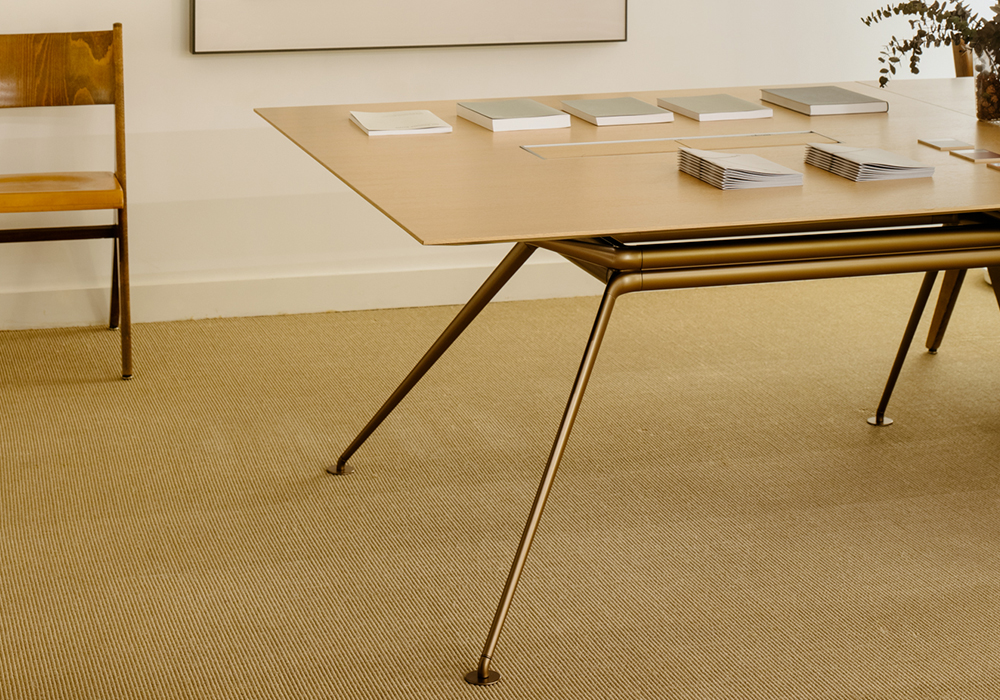 Cosmos en Madrid por Norman Foster Foundation, Tecno y Aretha