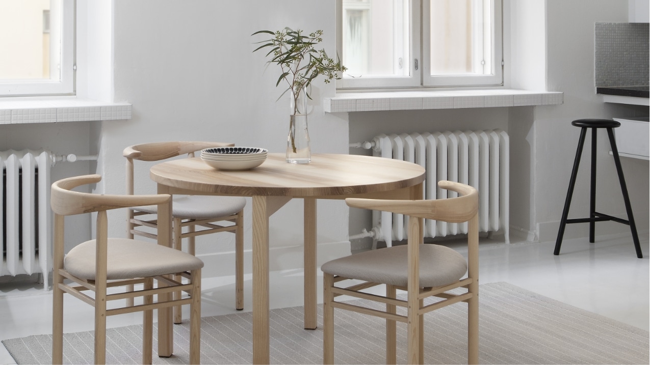 muebles de madera para comedores por la firma sueca Nikari